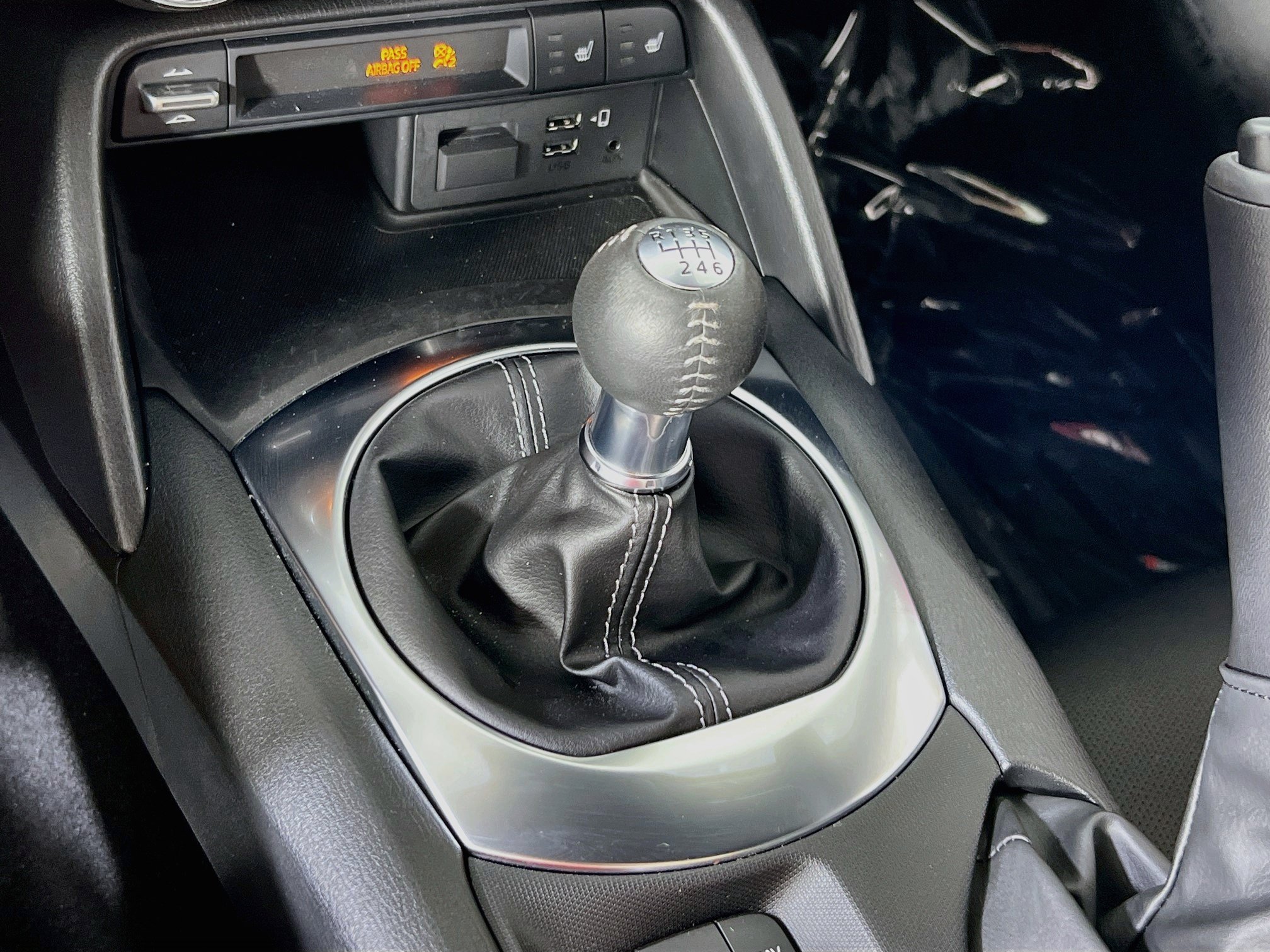 Used 2021 MAZDA MX-5 Miata RF Grand Touring RWD image 17