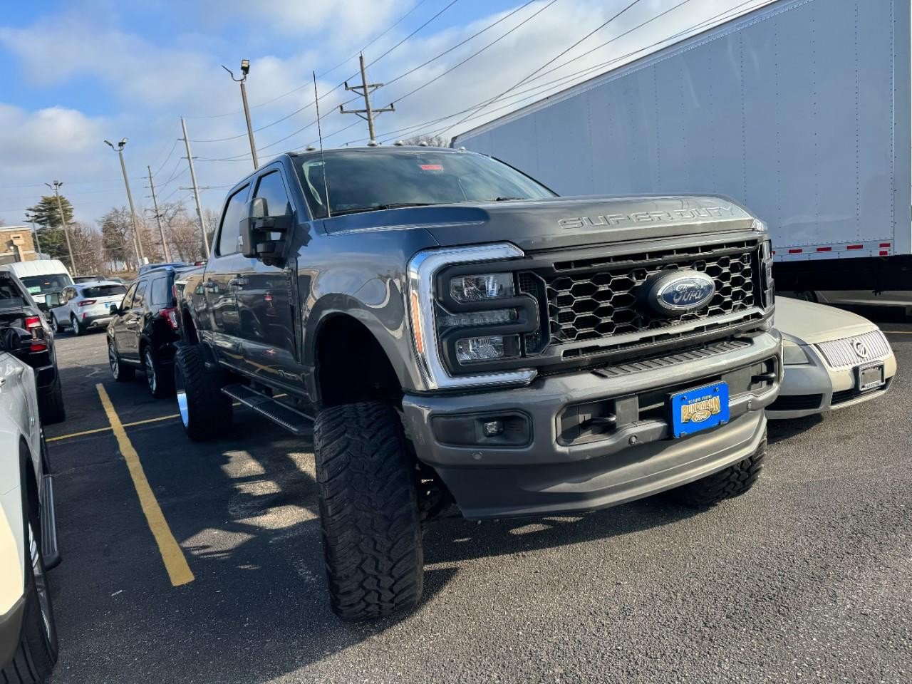 Used 2023 Ford F350 Lariat w/ Lariat Ultimate Package image 3