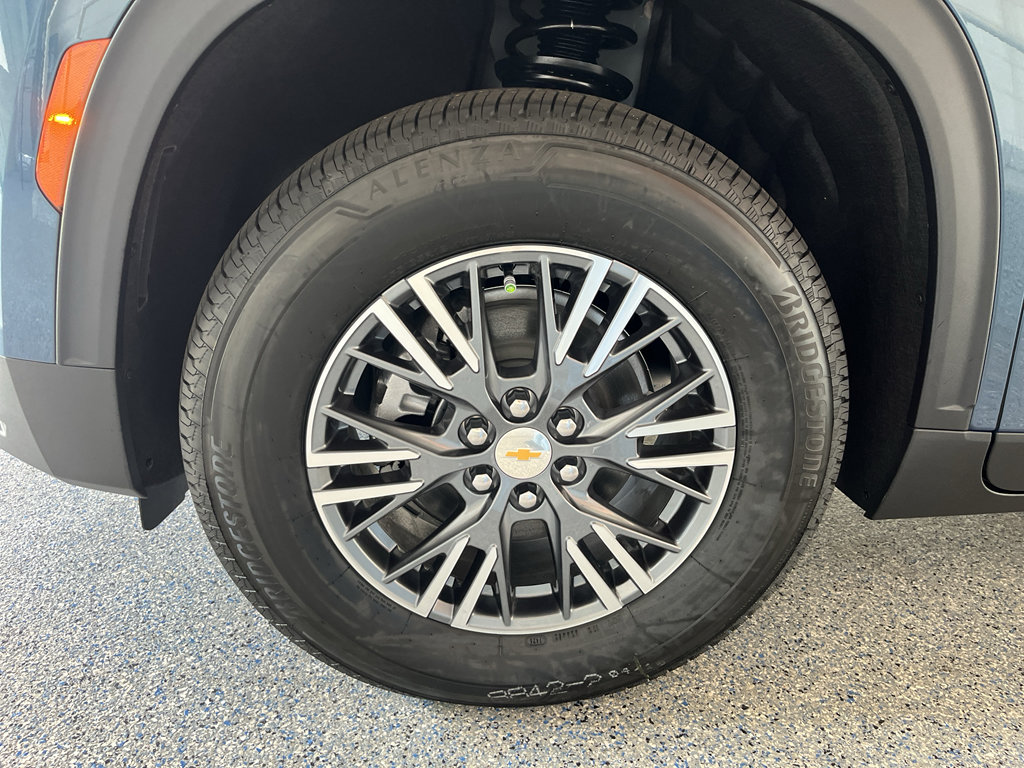 New 2026 Chevrolet Traverse LT FWD image 36