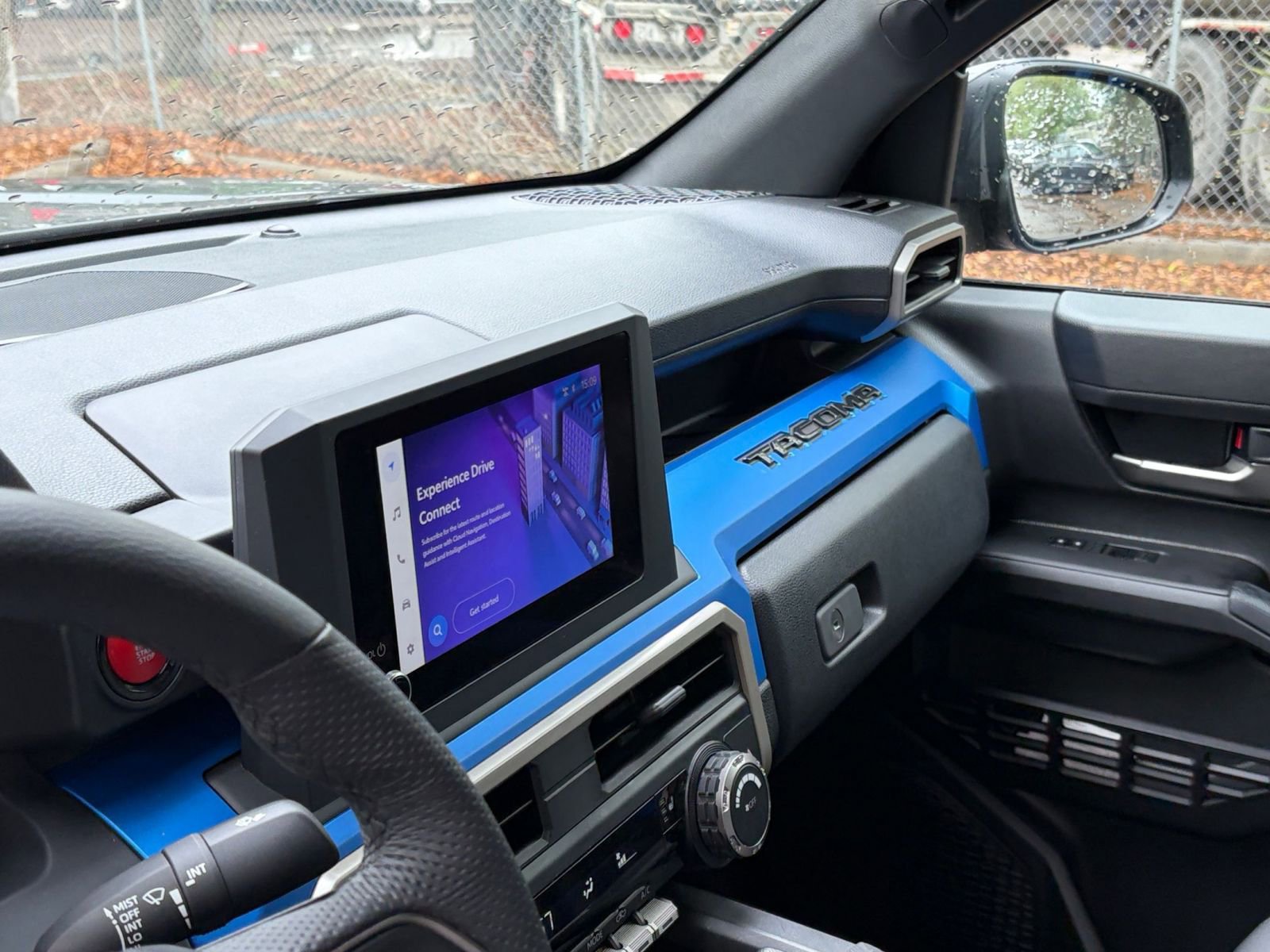 Used 2025 Toyota Tacoma TRD Off-Road image 32