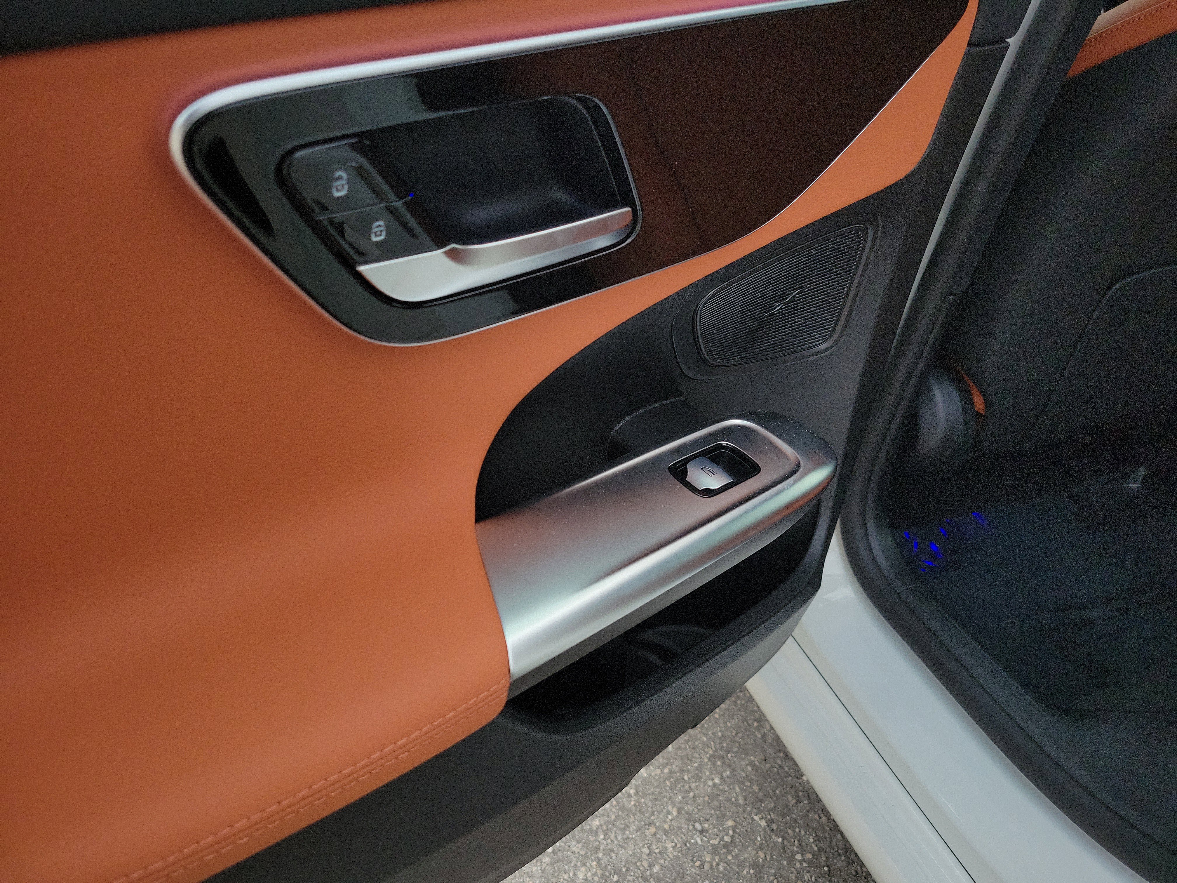 Certified 2025 Mercedes-Benz C 300 Sedan image 11