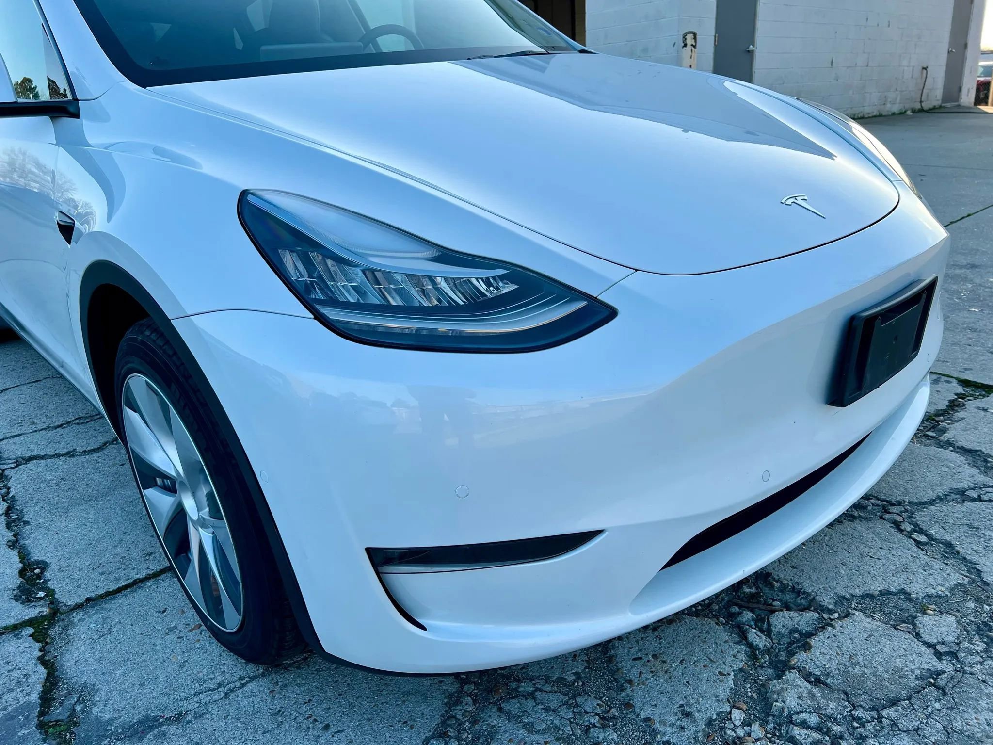 Used 2021 Tesla Model Y Long Range image 11