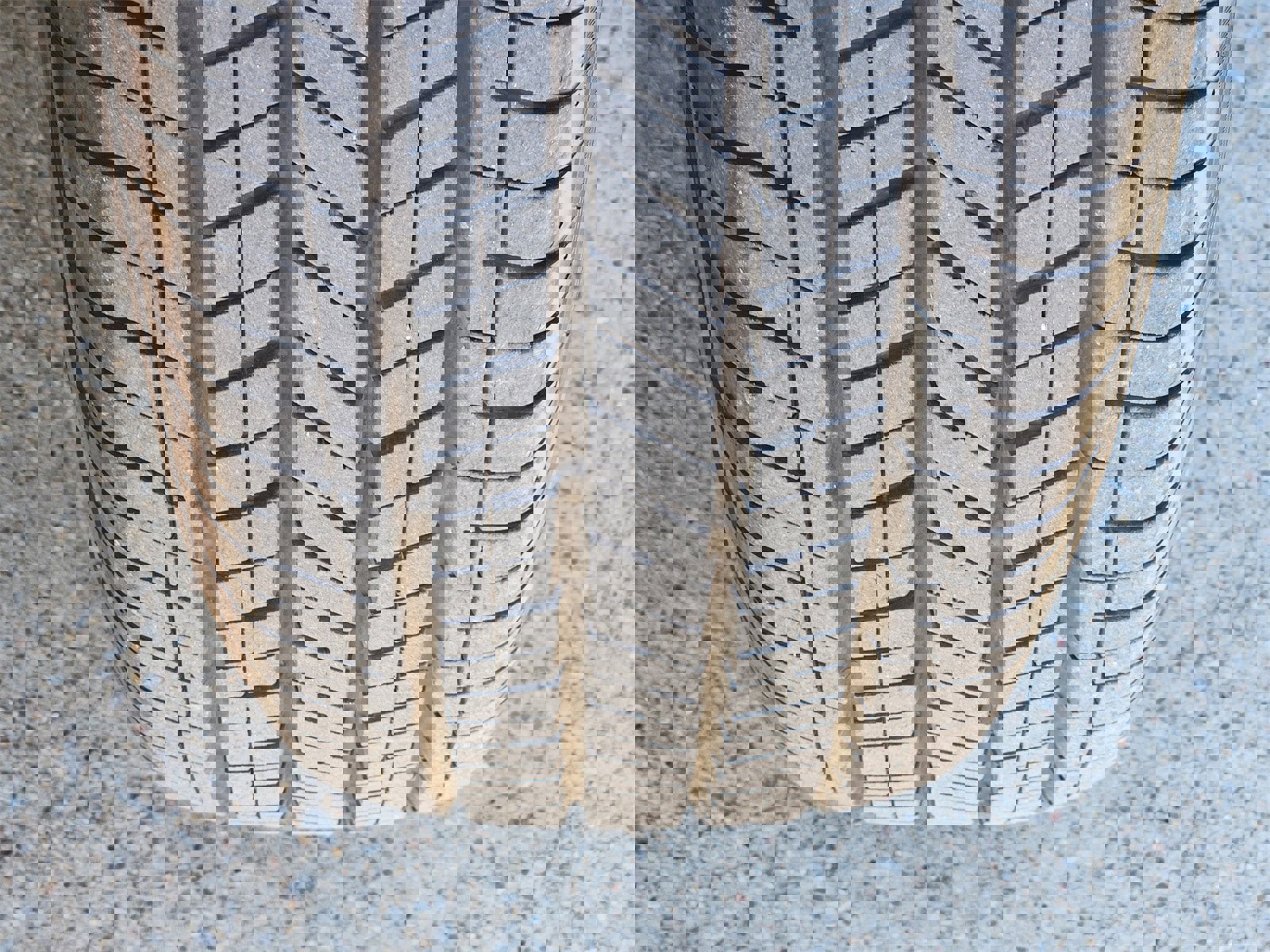 Used 2026 Toyota Sienna XLE image 19