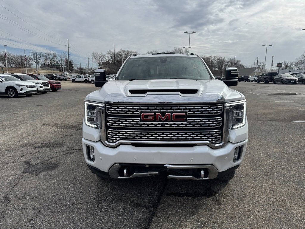 Used 2022 GMC Sierra 3500 Denali w/ Denali Ultimate Package image 2