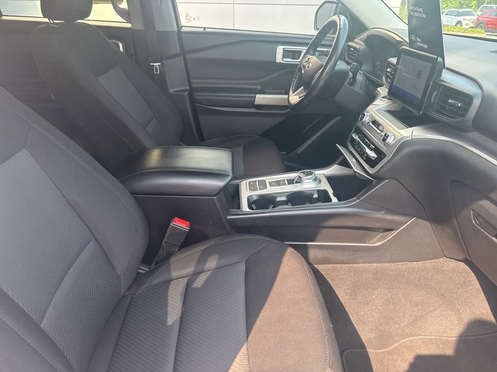 Certified 2022 Ford Explorer XLT RWD image 31
