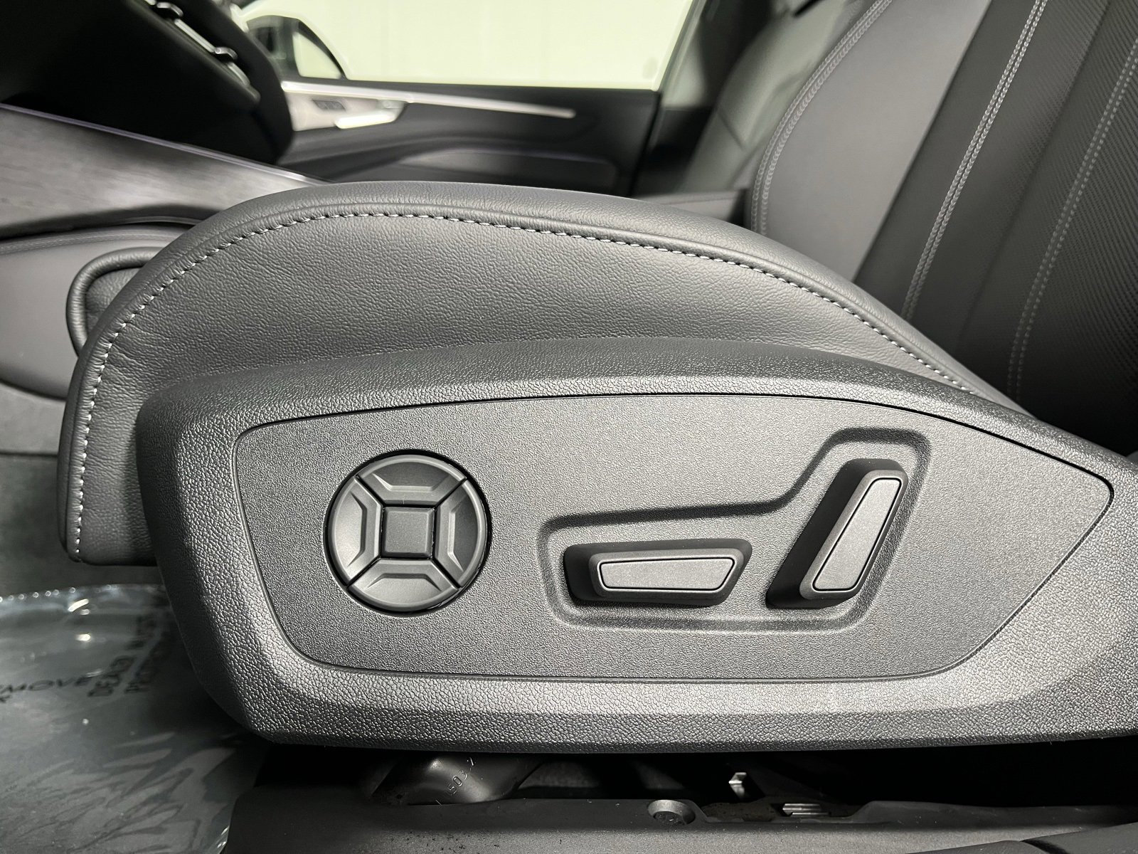 New 2026 Audi A6 Premium Plus image 13