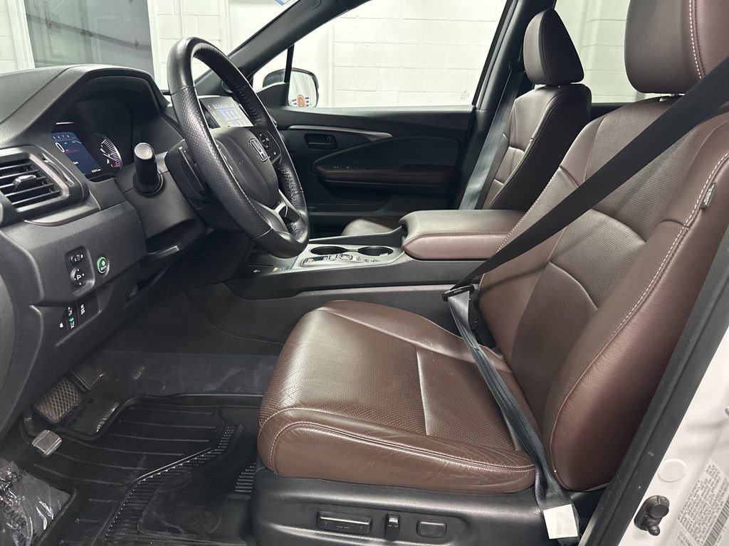 Used 2024 Honda Passport EX-L image 19