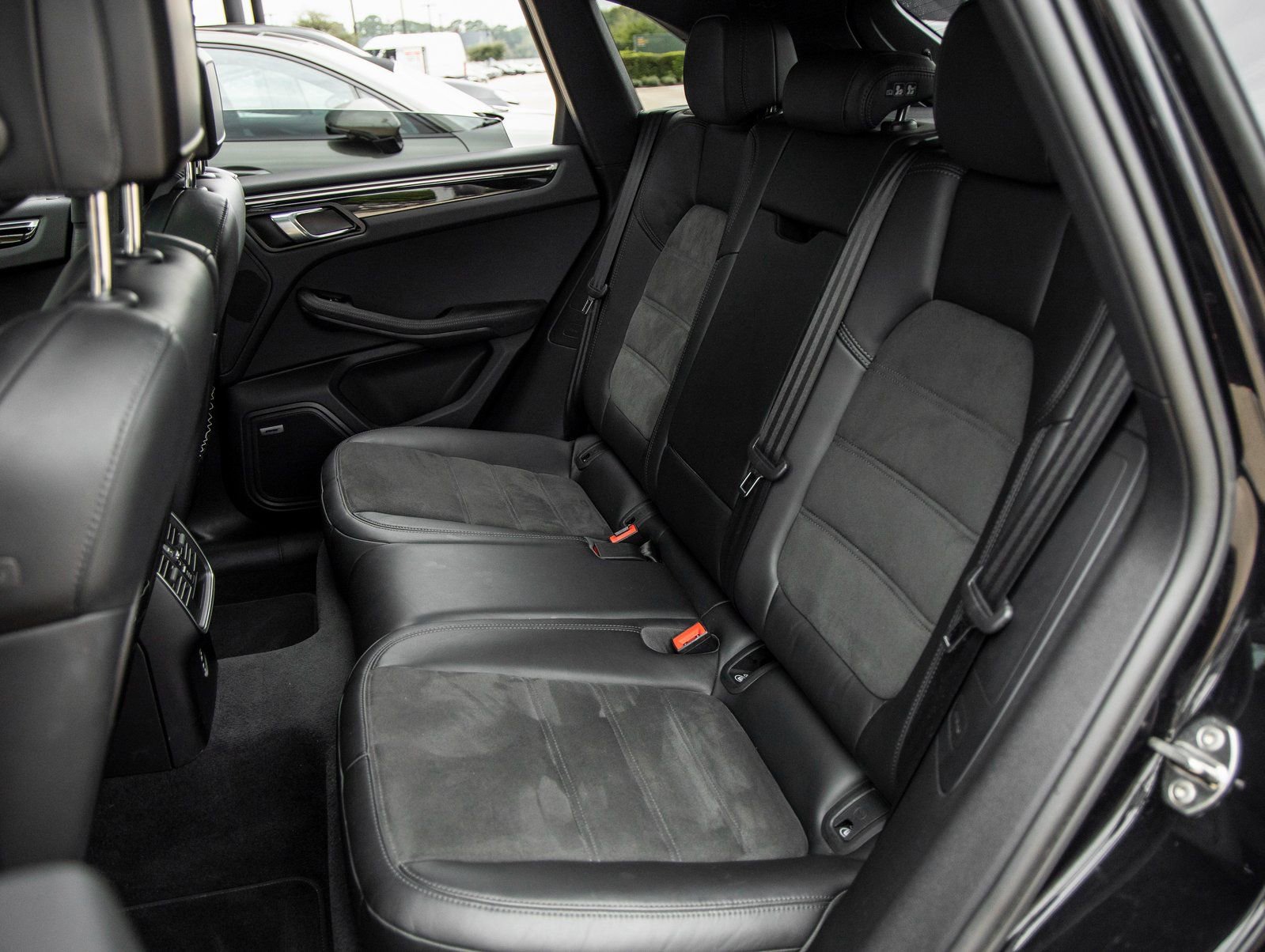 Used 2023 Porsche Macan GTS image 36