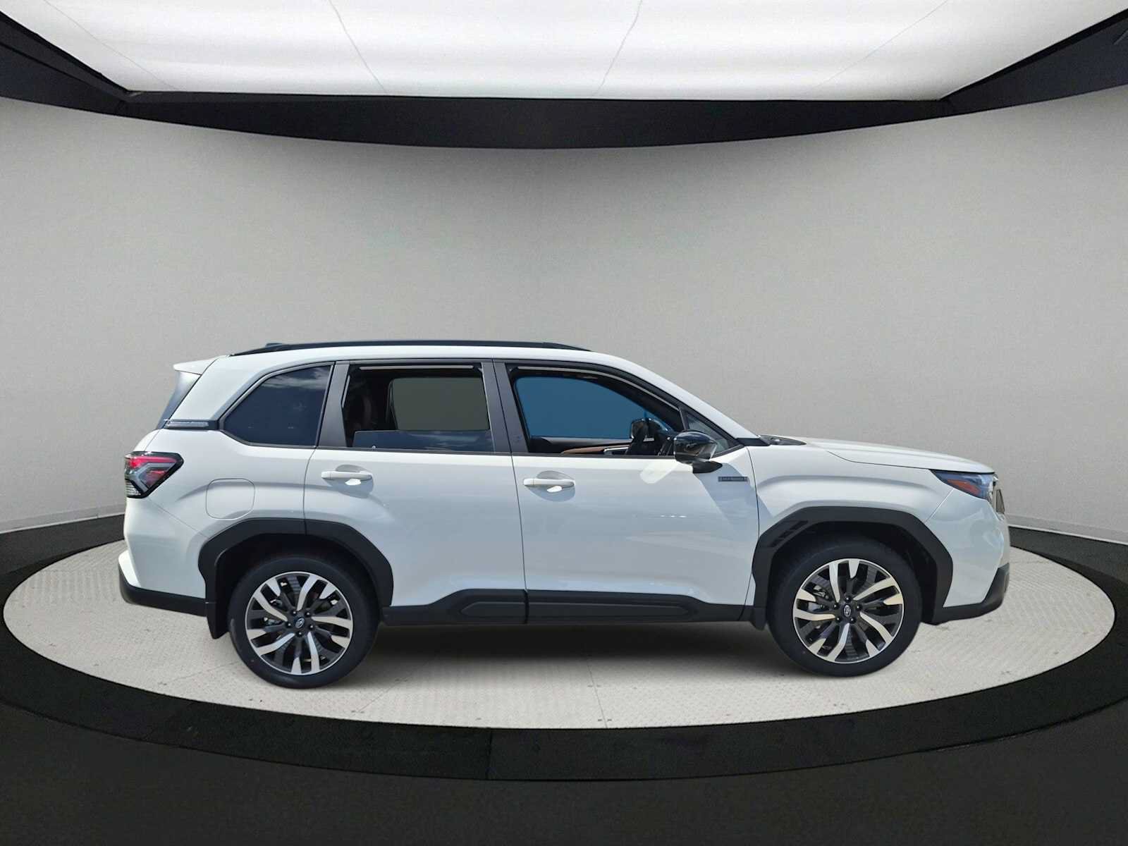 New 2026 Subaru Forester Touring AWD/4WD image 9
