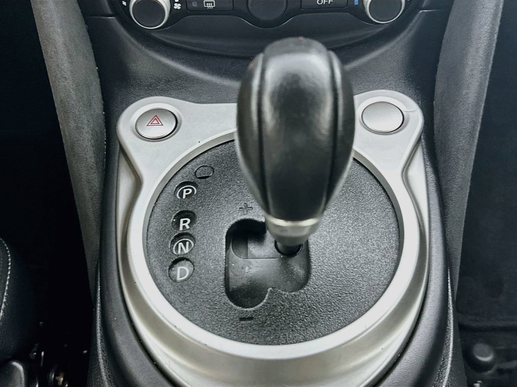 Used 2019 Nissan 370Z Touring RWD image 13