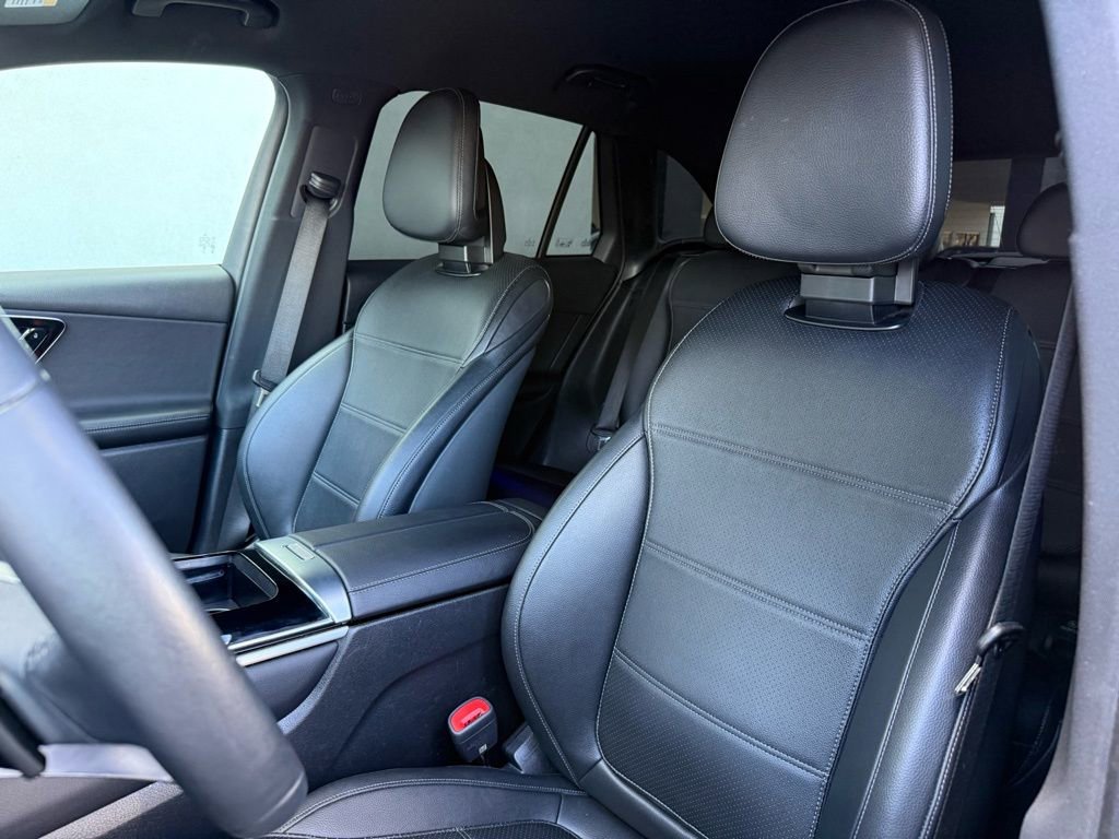 Certified 2025 Mercedes-Benz GLC 300 image 12