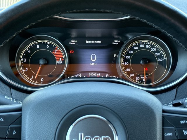 Used 2021 Jeep Cherokee Trailhawk AWD/4WD image 14