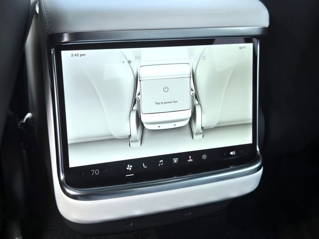 Used 2023 Tesla Model S Standard Range image 12