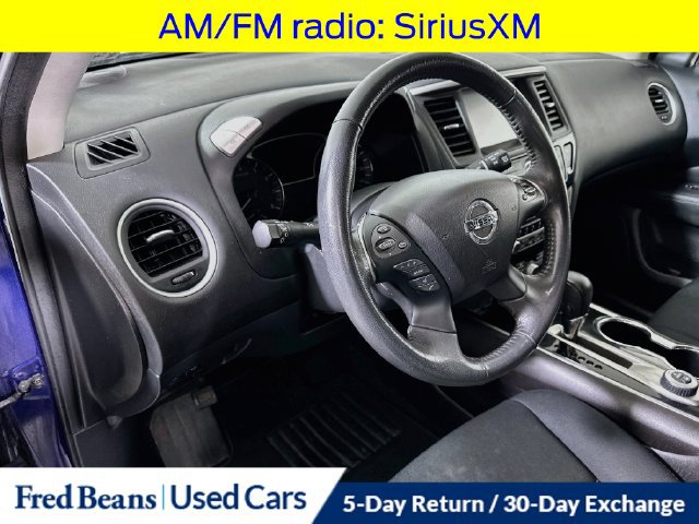 Used 2018 Nissan Pathfinder SV w/ SV All Weather Package AWD/4WD image 12