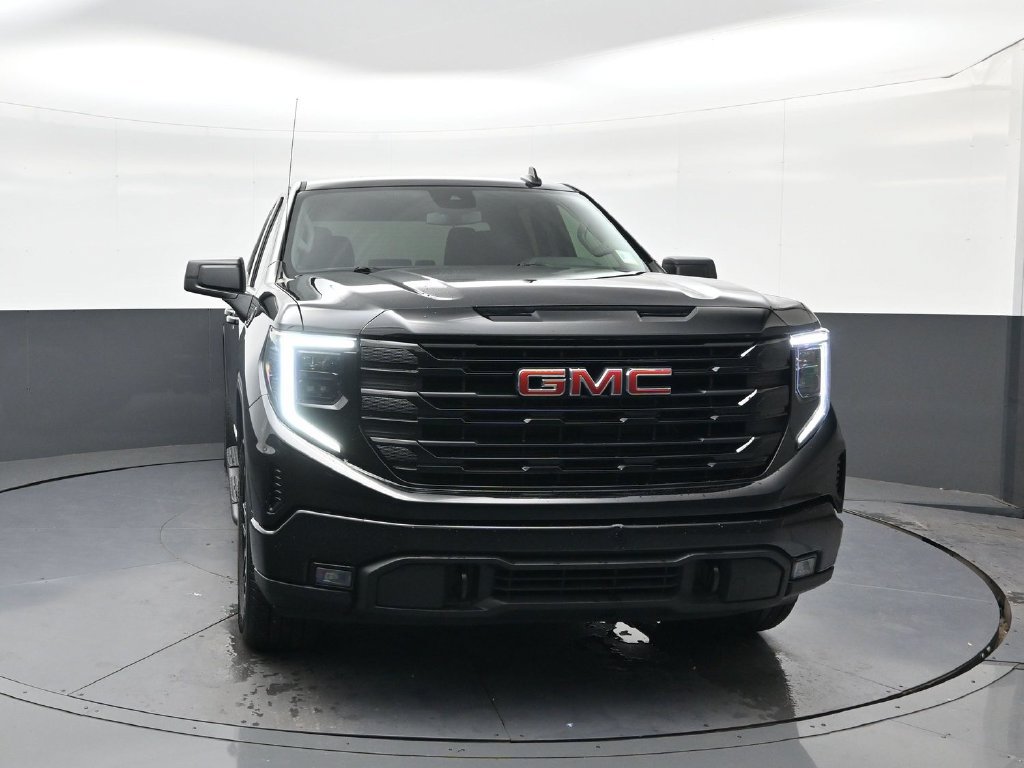 Used 2023 GMC Sierra 1500 Elevation AWD/4WD image 3
