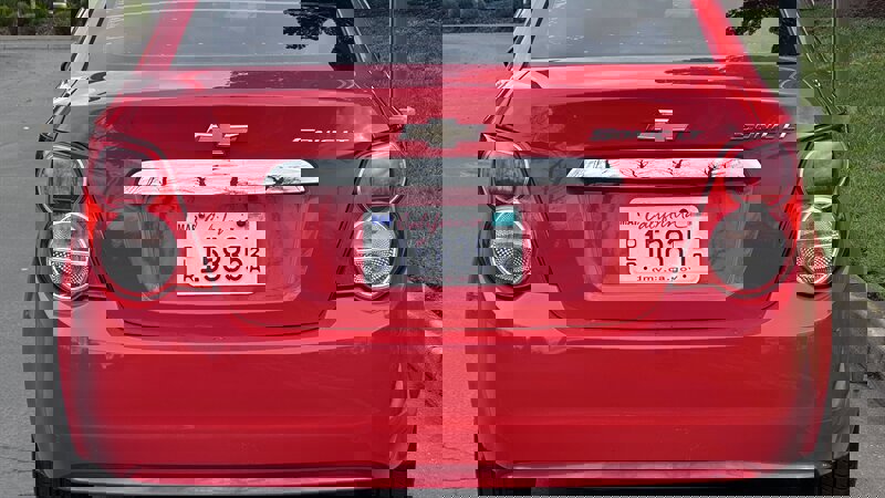 Used 2015 Chevrolet Sonic LT image 8