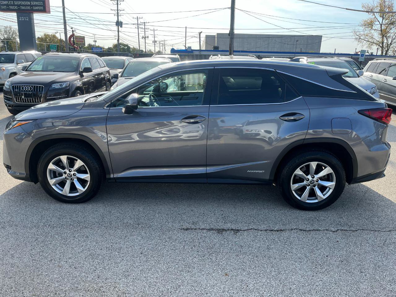 Used 2018 Lexus RX 450h AWD w/ Premium Package image 2