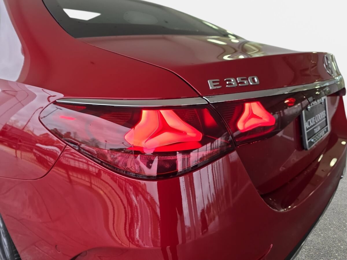 New 2026 Mercedes-Benz E 350 4MATIC Sedan image 32