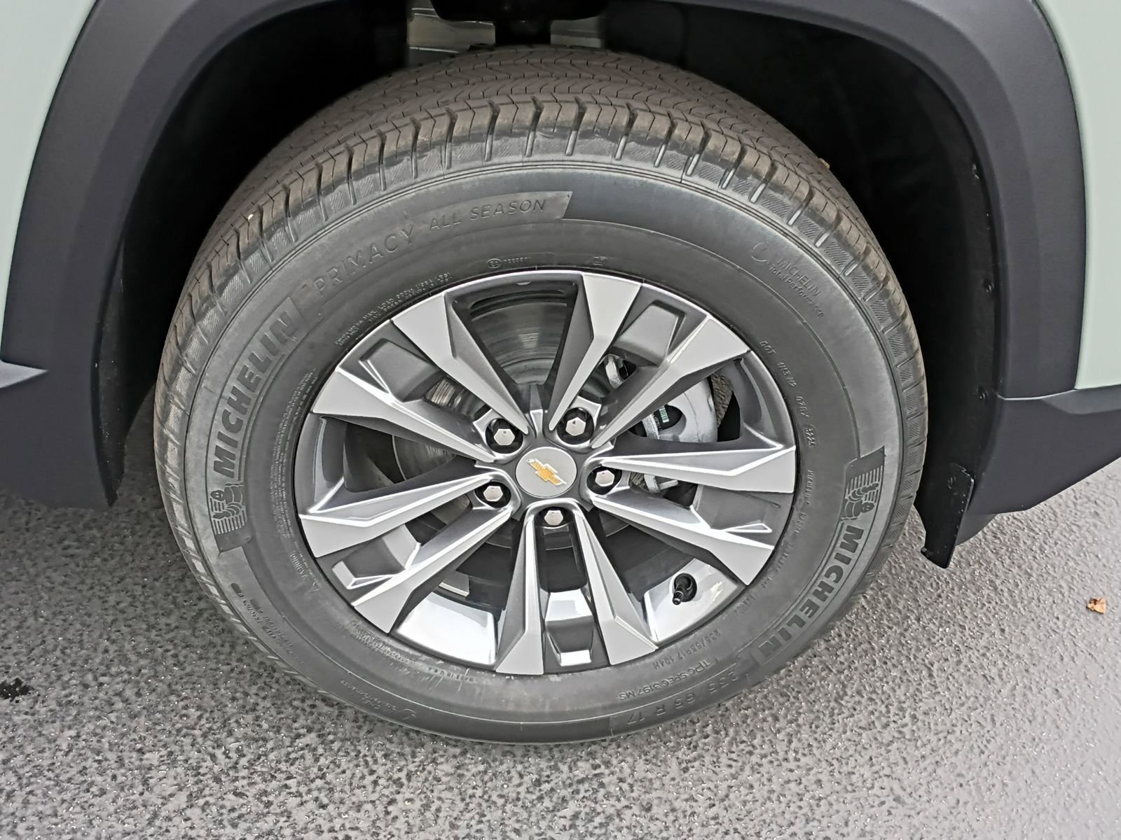 New 2026 Chevrolet Equinox LT w/ Convenience Package II image 18