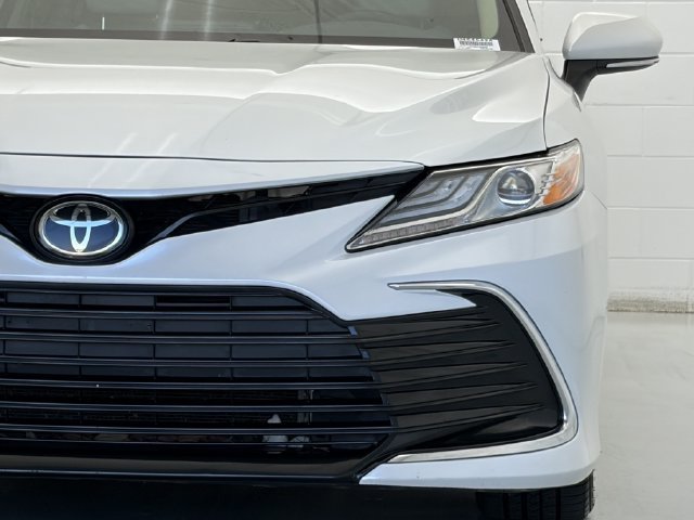 Used 2021 Toyota Camry XLE FWD image 8