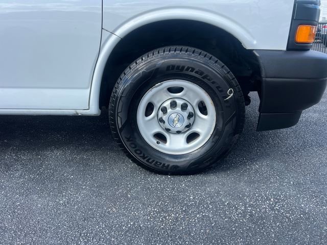 Used 2021 Chevrolet Express 3500 Work Van w/ Driver Convenience Package image 11