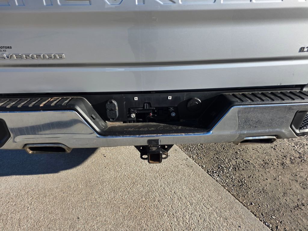 Used 2019 Chevrolet Silverado 1500 LT w/ Texas Edition AWD/4WD image 9