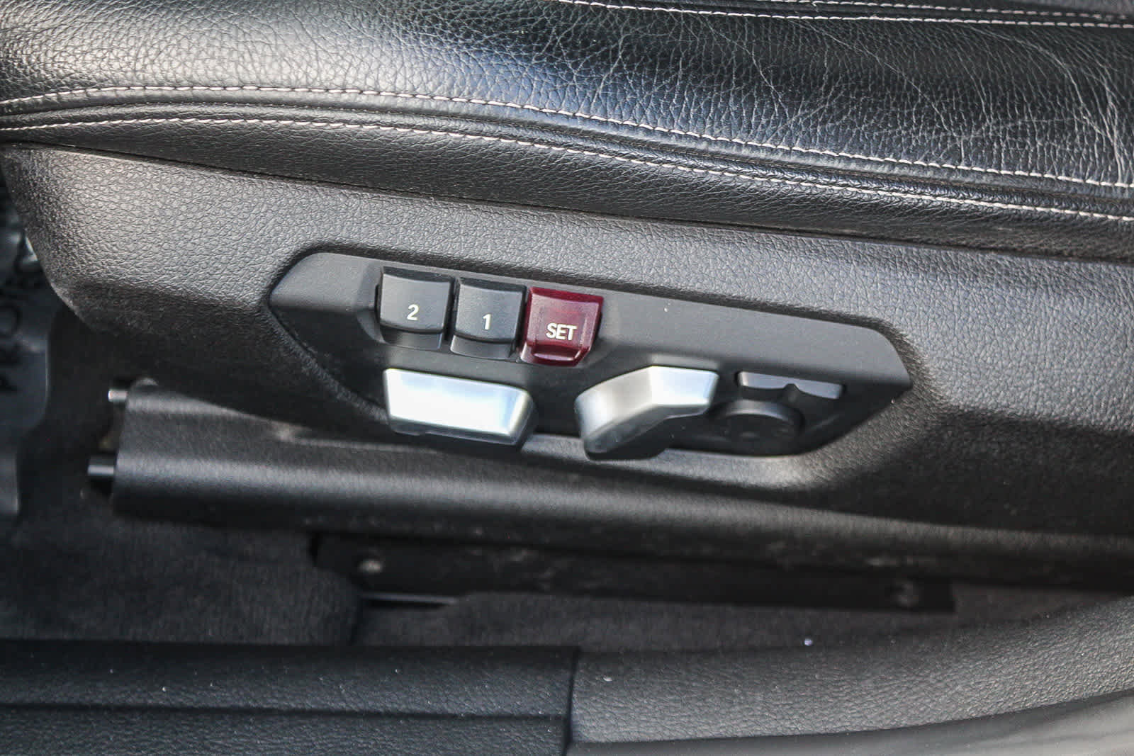 Used 2018 BMW 330e image 21