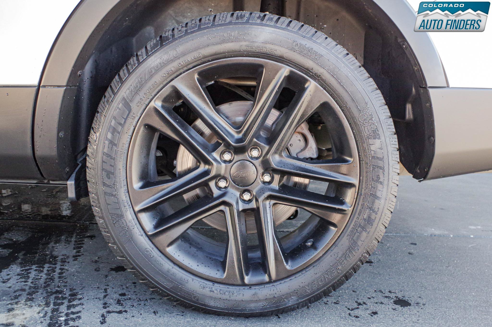 Used 2016 Ford Explorer XLT w/ Equipment Group 202A AWD/4WD image 28