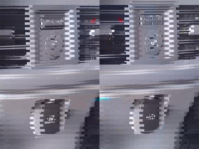 New 2025 Ford F150 Lariat w/ Equipment Group 502A High image 11