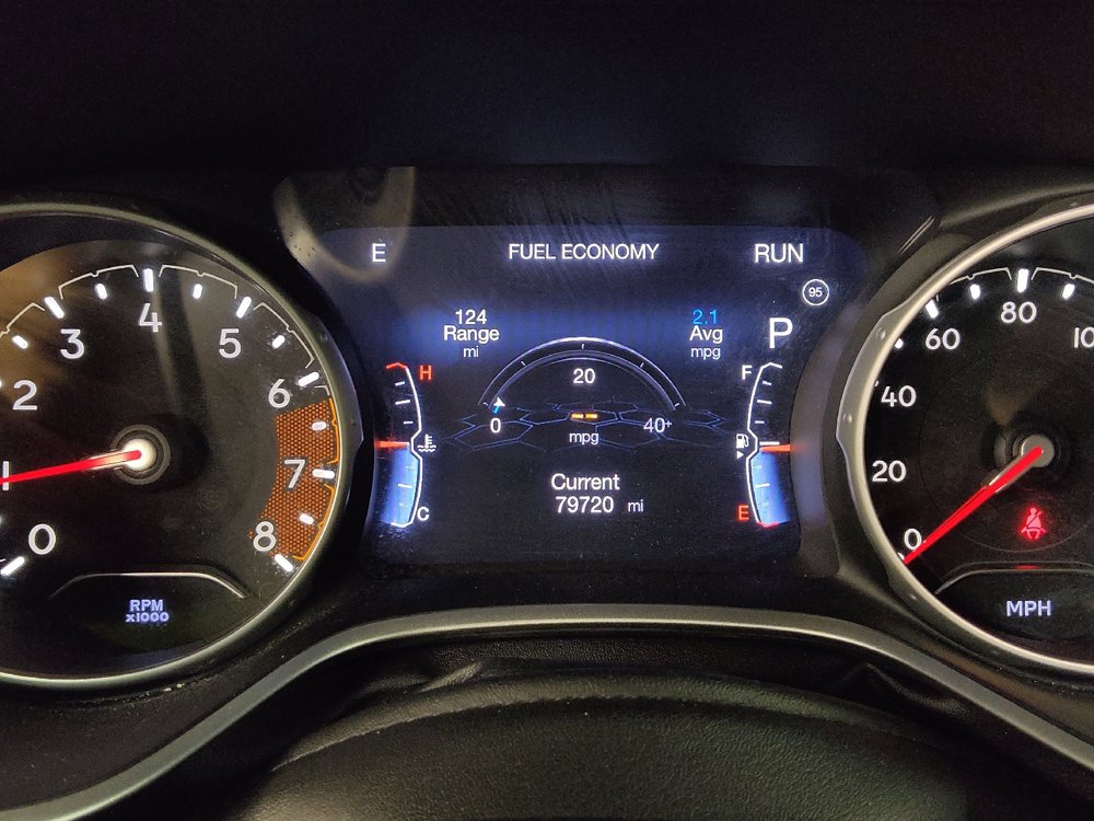 Used 2018 Jeep Compass Sport w/ Tech Group FWD image 23