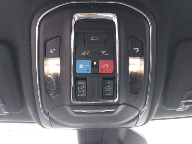Used 2024 Jeep Grand Cherokee L Altitude image 16