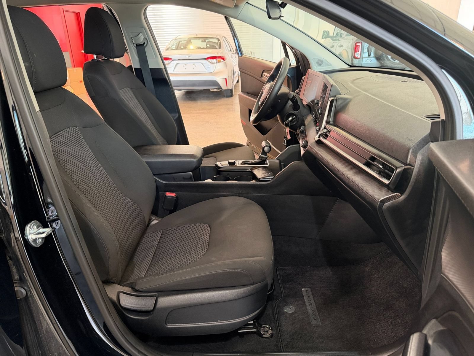Used 2025 Kia Sportage LX AWD/4WD image 35