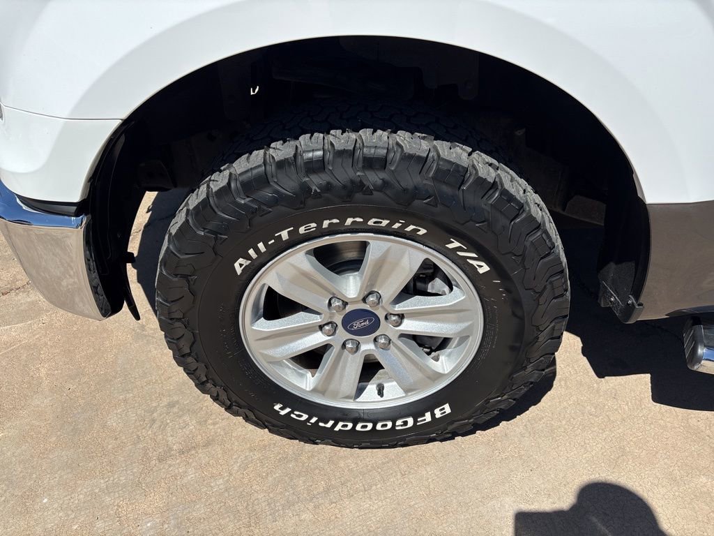 Used 2015 Ford F150 XLT w/ Equipment Group 301A Mid AWD/4WD image 9