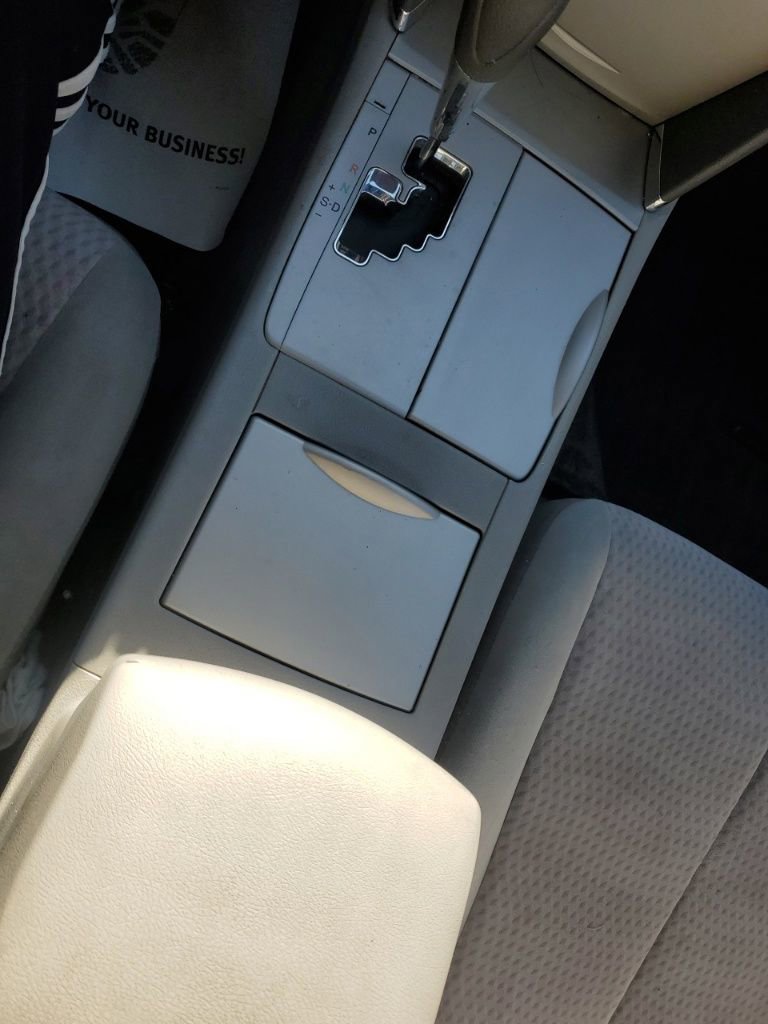 Used 2011 Toyota Camry LE image 16