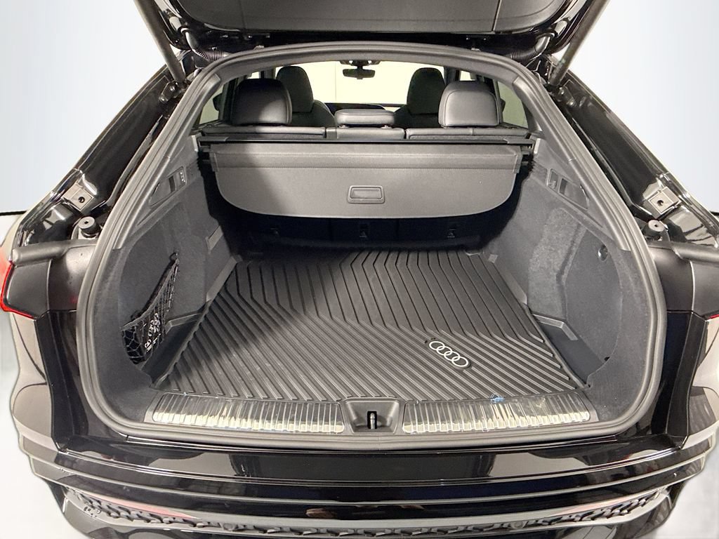 Used 2026 Audi SQ5 Premium Plus AWD/4WD image 30