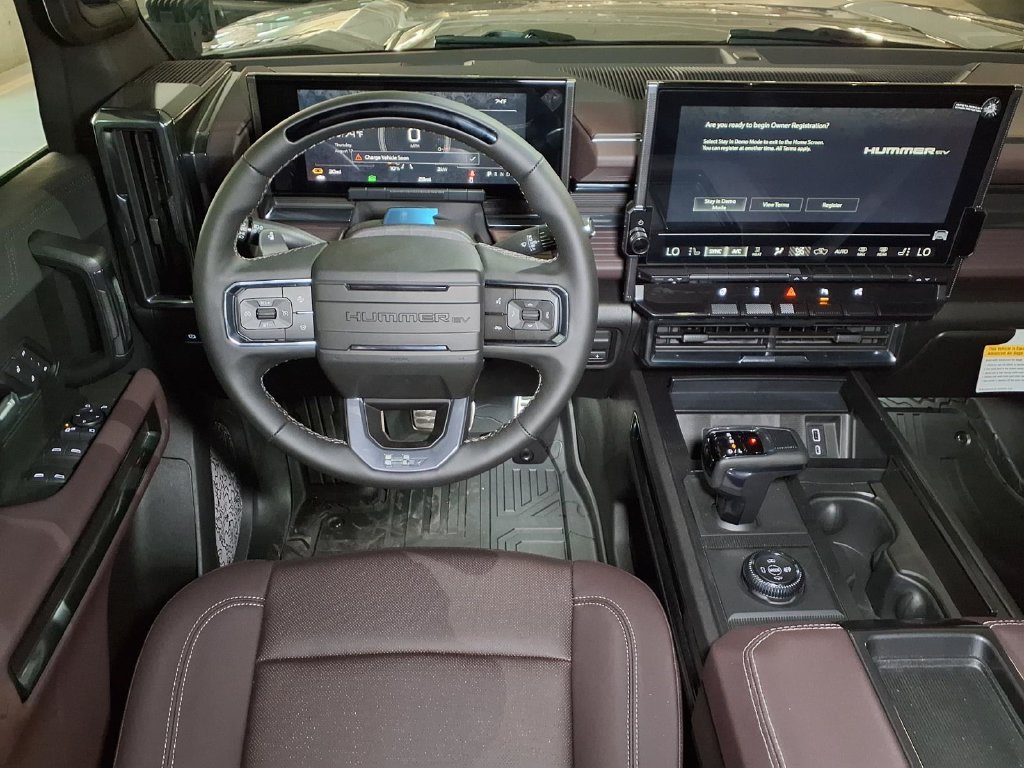 New 2026 GMC Hummer EV 4x4 Crew Cab w/ LPO, Illumination Package image 12