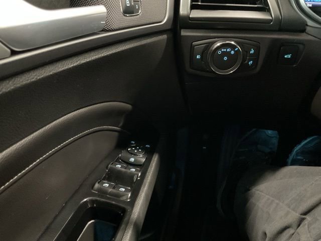 Used 2016 Ford Fusion Titanium AWD/4WD image 17