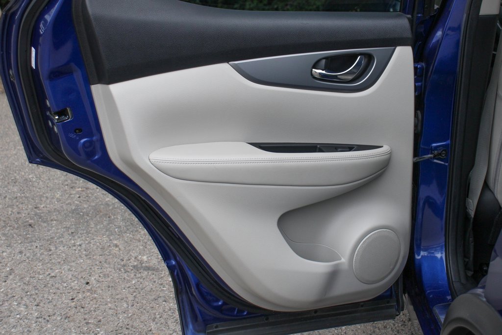 Used 2020 Nissan Rogue Sport SL w/ Premium Package image 35