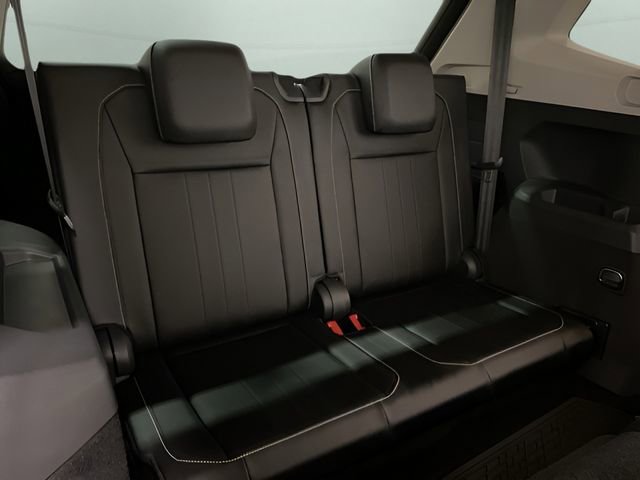 Used 2022 Volkswagen Tiguan SE FWD image 69