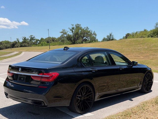 Used 2019 BMW 740i w/ Executive Package RWD image 5