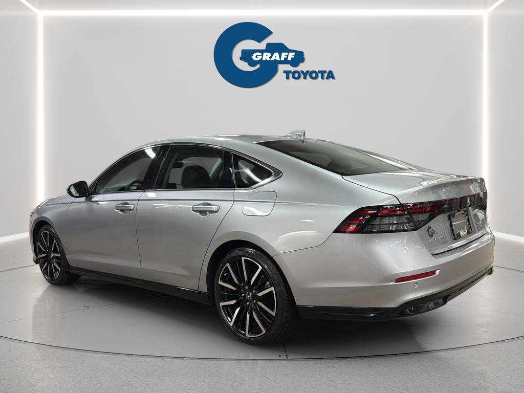 Used 2024 Honda Accord Touring image 12