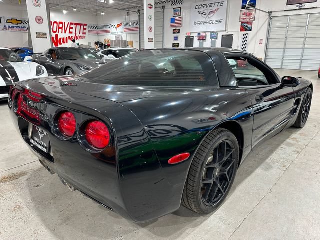 Used 2002 Chevrolet Corvette Coupe w/ Preferred Equipment Group2 RWD image 4