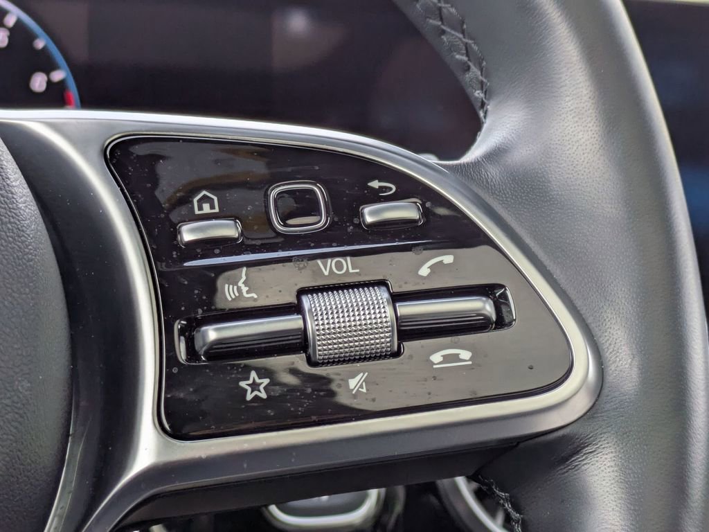 Used 2023 Mercedes-Benz GLA 250 4MATIC image 20