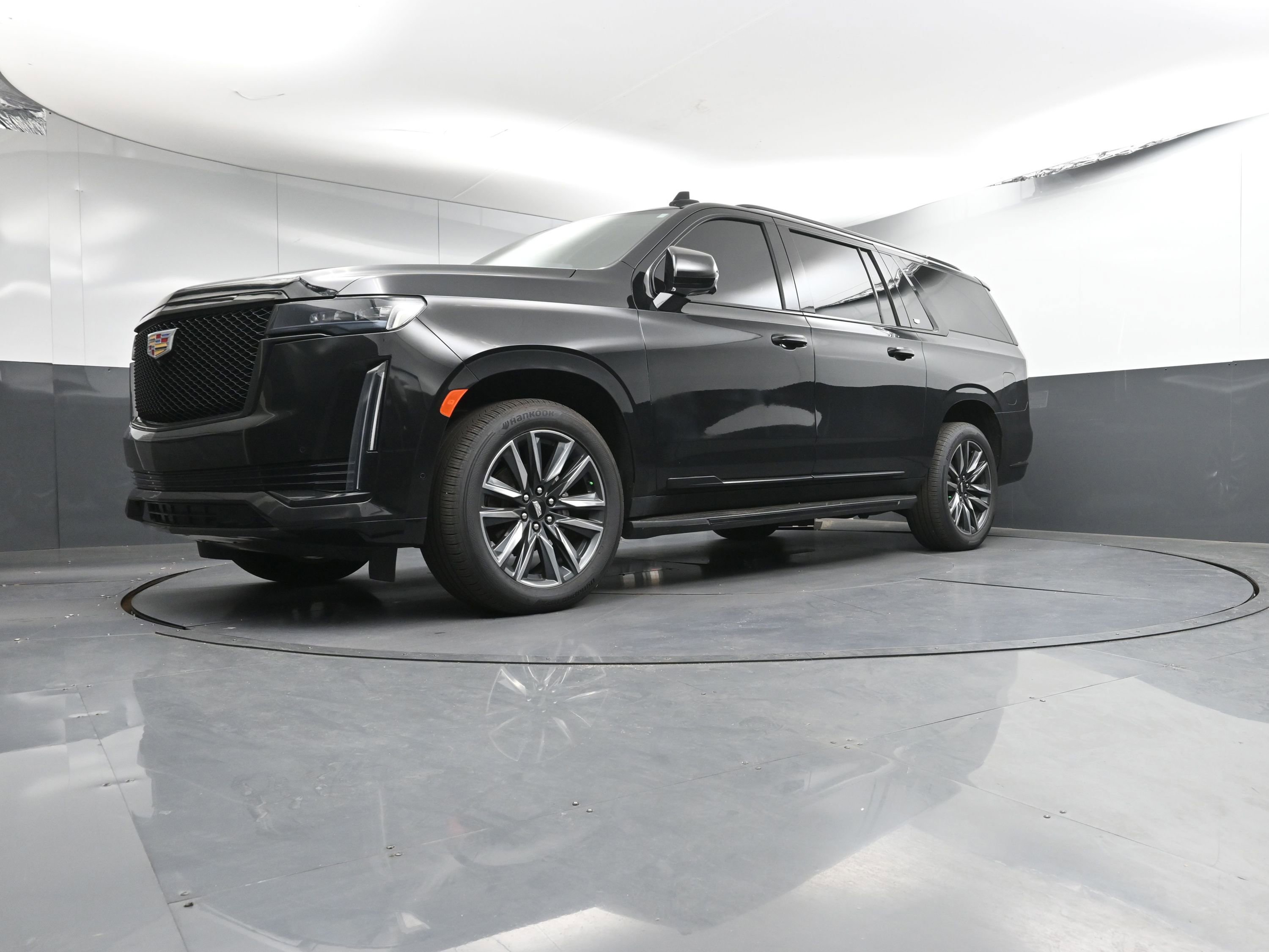 Used 2023 Cadillac Escalade ESV Sport image 24