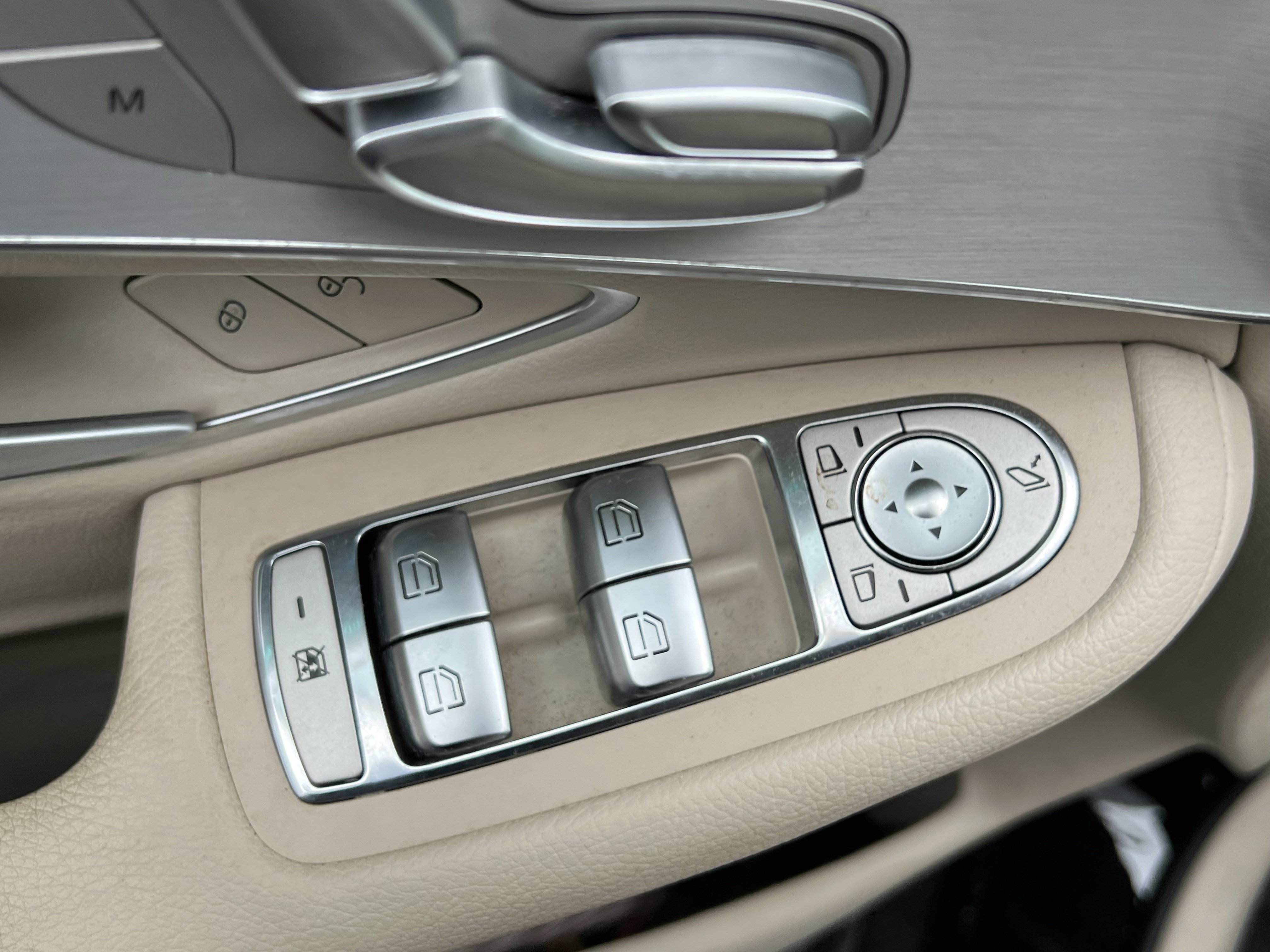 Certified 2022 Mercedes-Benz GLC 300 image 15