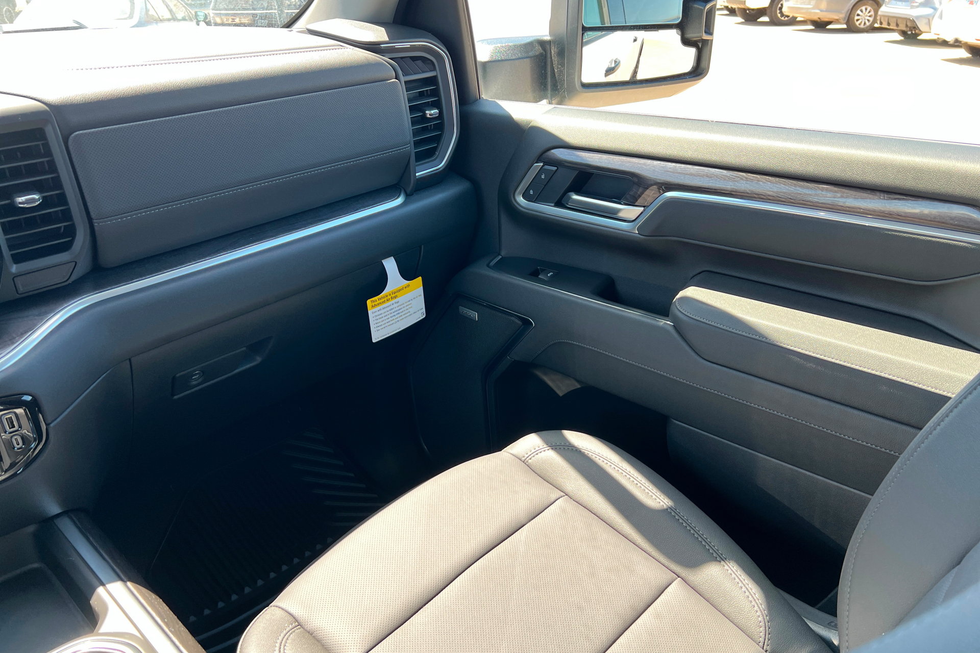 New 2026 Chevrolet Silverado 2500 LTZ w/ LTZ Plus Package AWD/4WD image 11