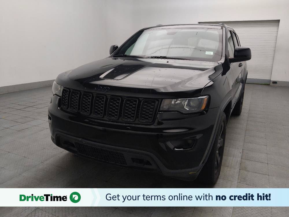 Used 2018 Jeep Grand Cherokee Laredo AWD/4WD image 1