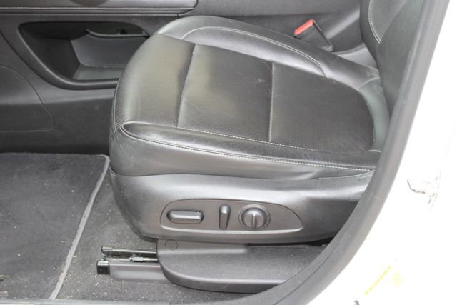 Used 2020 GMC Acadia SLT image 15