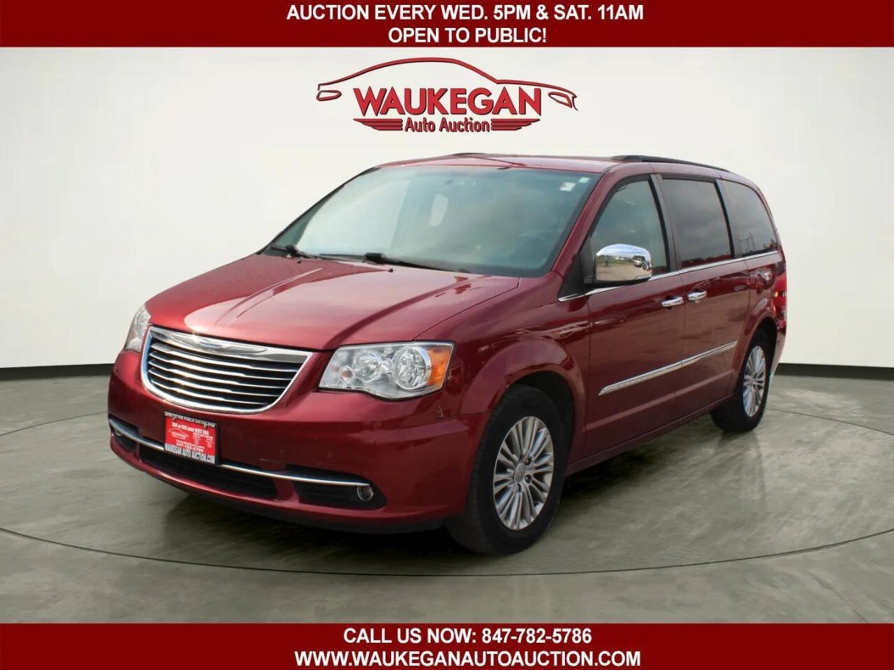 Used 2015 Chrysler Town & Country Touring-L w/ Driver Convenience Group FWD image 1