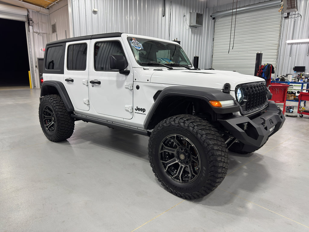 Used 2024 Jeep Wrangler Willys image 18
